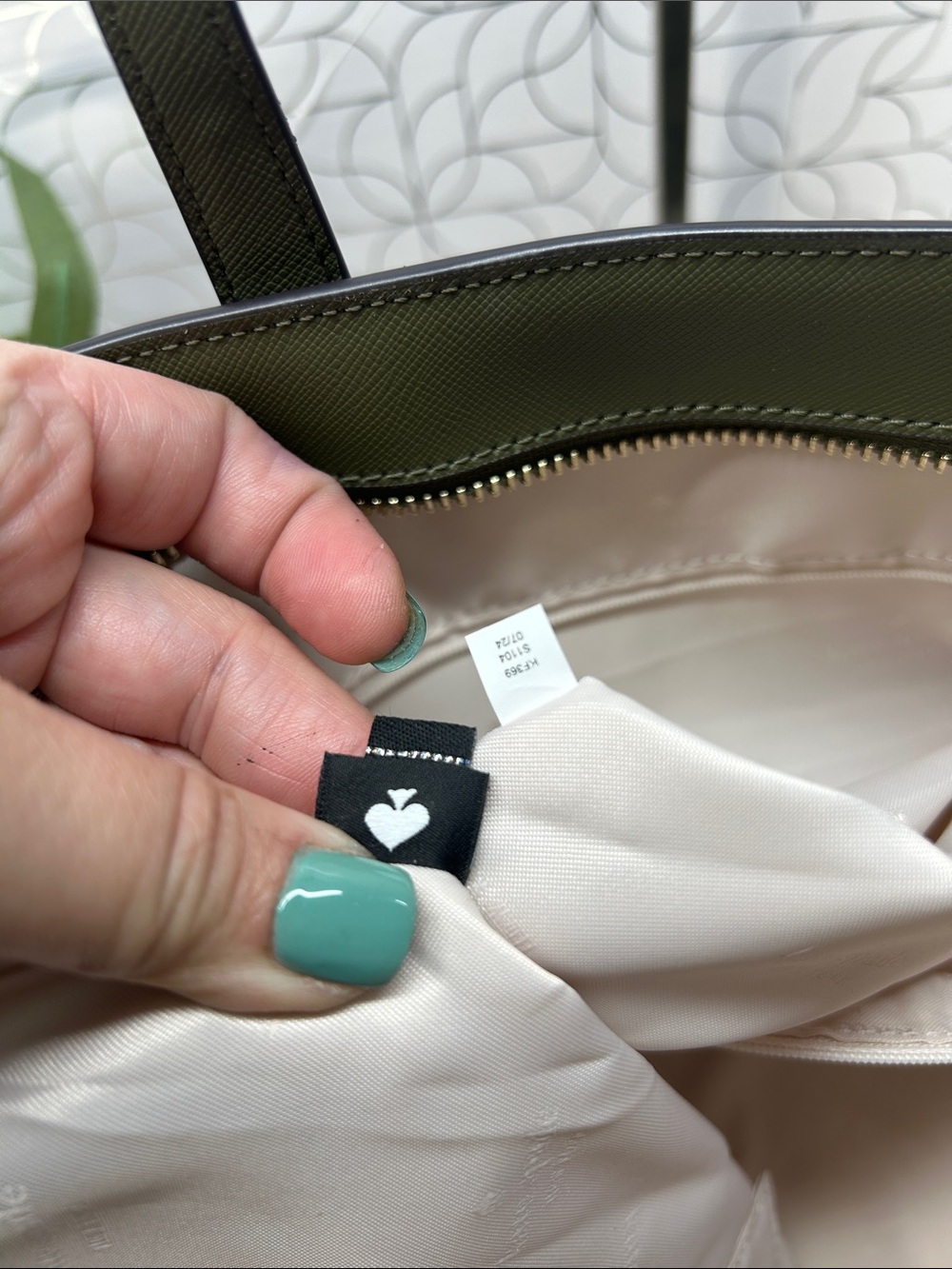 2811 Kate Spade New York Staci Large Tote in Enchanted Green 272582811 - Picture 7 of 14